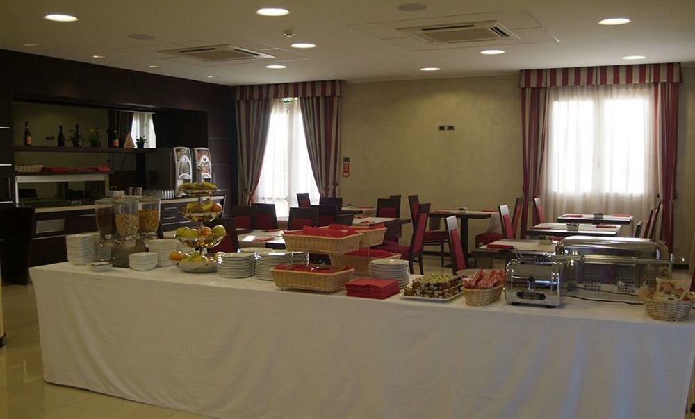Hotel Arthur Solignano Nuovo ภายนอก รูปภาพ